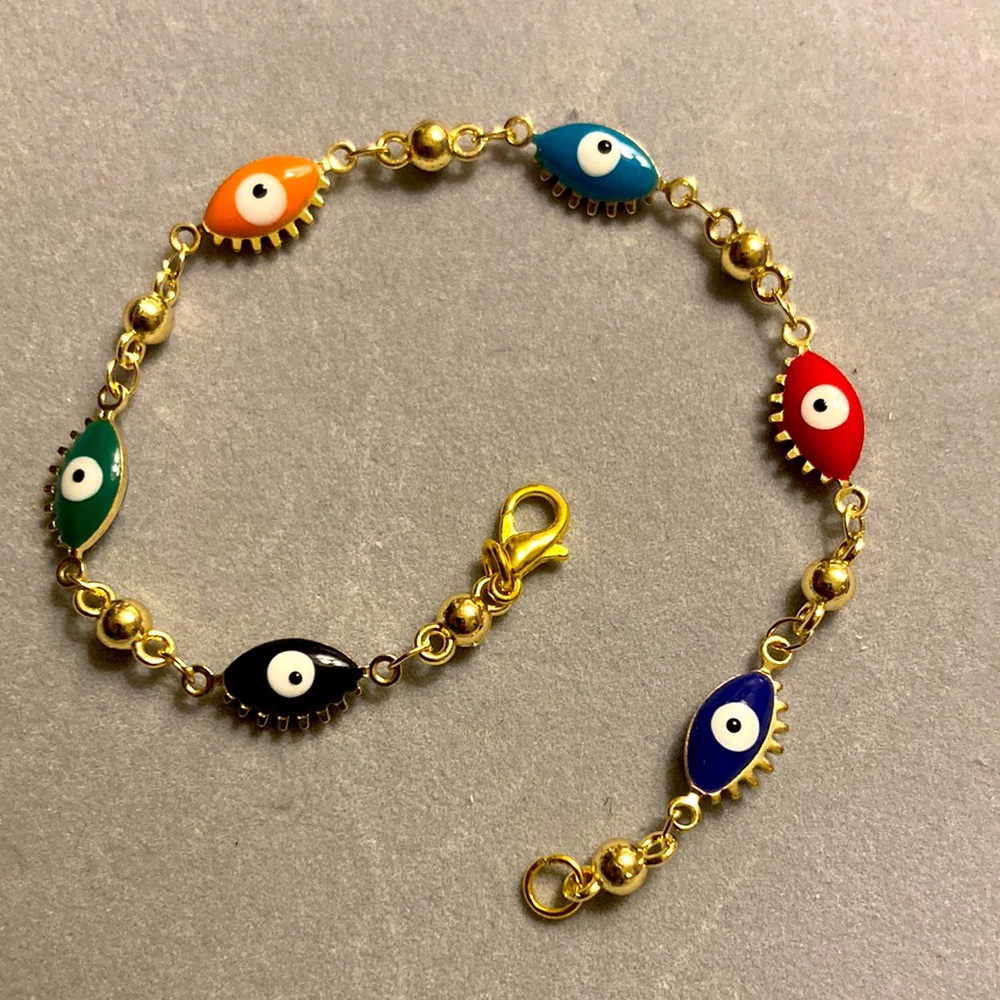 Bracelet 👁